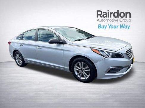 Used 2015 Hyundai Sonata SE FWD image 1