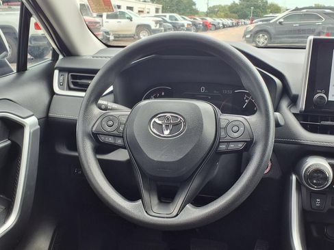 Used 2025 Toyota RAV4 XLE FWD image 9