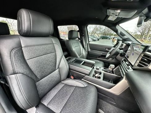 Used 2025 Toyota Tundra Limited image 32