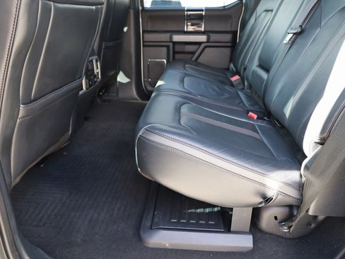 Used 2022 Ford F250 Platinum image 17