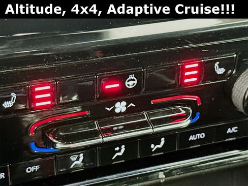 Used 2024 Jeep Grand Cherokee Altitude image 20