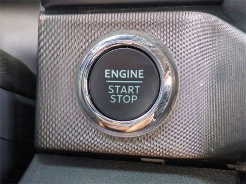 Used 2024 Ford F350 Platinum w/ FX4 Off-Road Package image 29