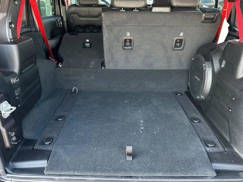 Used 2023 Jeep Wrangler Unlimited Rubicon 4xe image 16