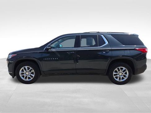 Used 2020 Chevrolet Traverse LT w/ Driver Confidence II Package AWD/4WD image 8