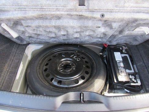 Used 2020 Chrysler 300 Touring w/ Sport Appearance Package RWD image 41