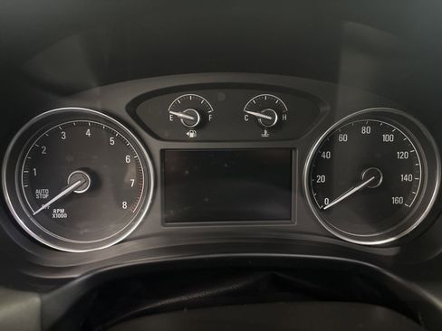 Used 2021 Buick Enclave Essence image 12