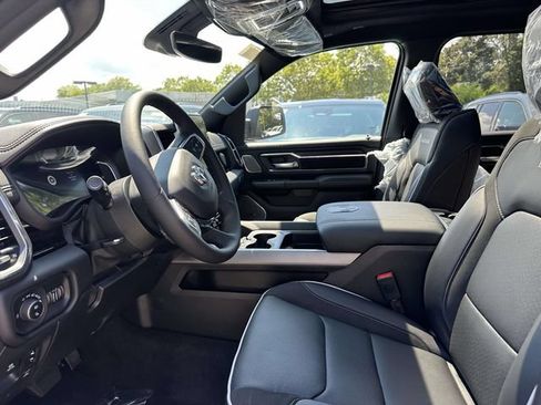 New 2026 RAM 1500 Laramie AWD/4WD image 3