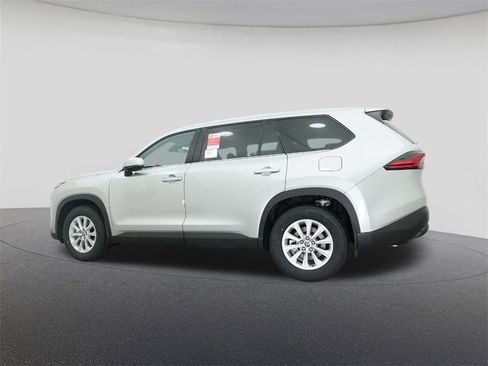 New 2026 Toyota Grand Highlander XLE image 20