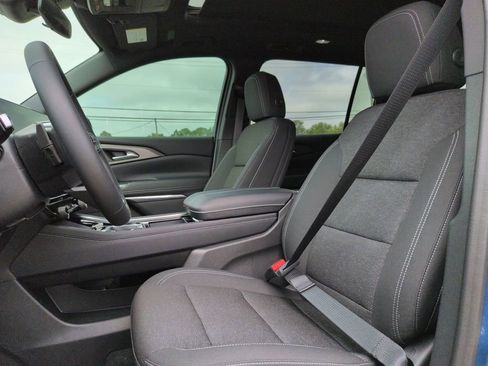 New 2026 Chevrolet Traverse LT w/ Sun and Wheel Package FWD image 14