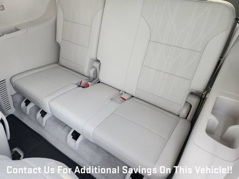 New 2026 Buick Enclave Avenir w/ Super Cruise Package FWD image 22