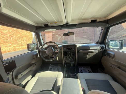 Used 2010 Jeep Wrangler Unlimited Sport image 26