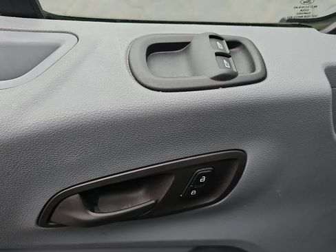 Used 2019 Ford Transit 150 image 16