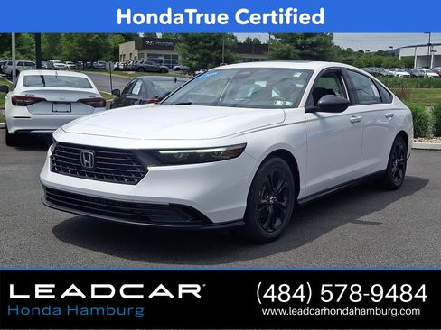 Certified 2025 Honda Accord SE image 4