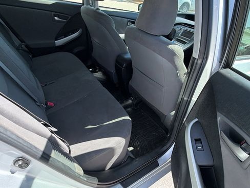 Used 2014 Toyota Prius Two image 21