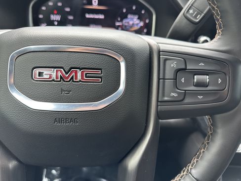 Used 2025 GMC Sierra 2500 AT4 AWD/4WD image 25