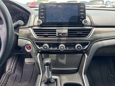 Used 2019 Honda Accord Sport image 17