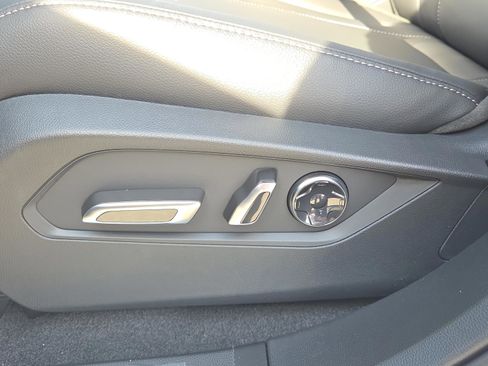 New 2026 Acura RDX SH-AWD image 10