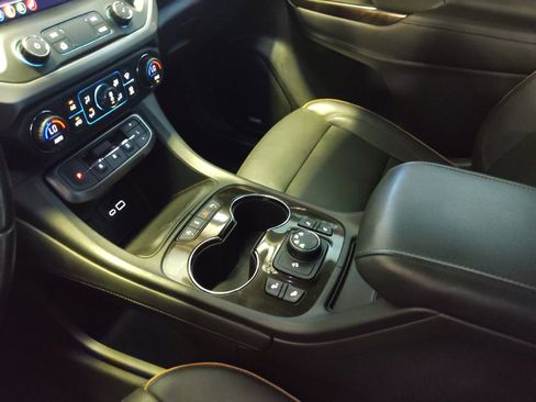 Used 2020 GMC Acadia AT4 w/ LPO, Floor Liner Package AWD/4WD image 26