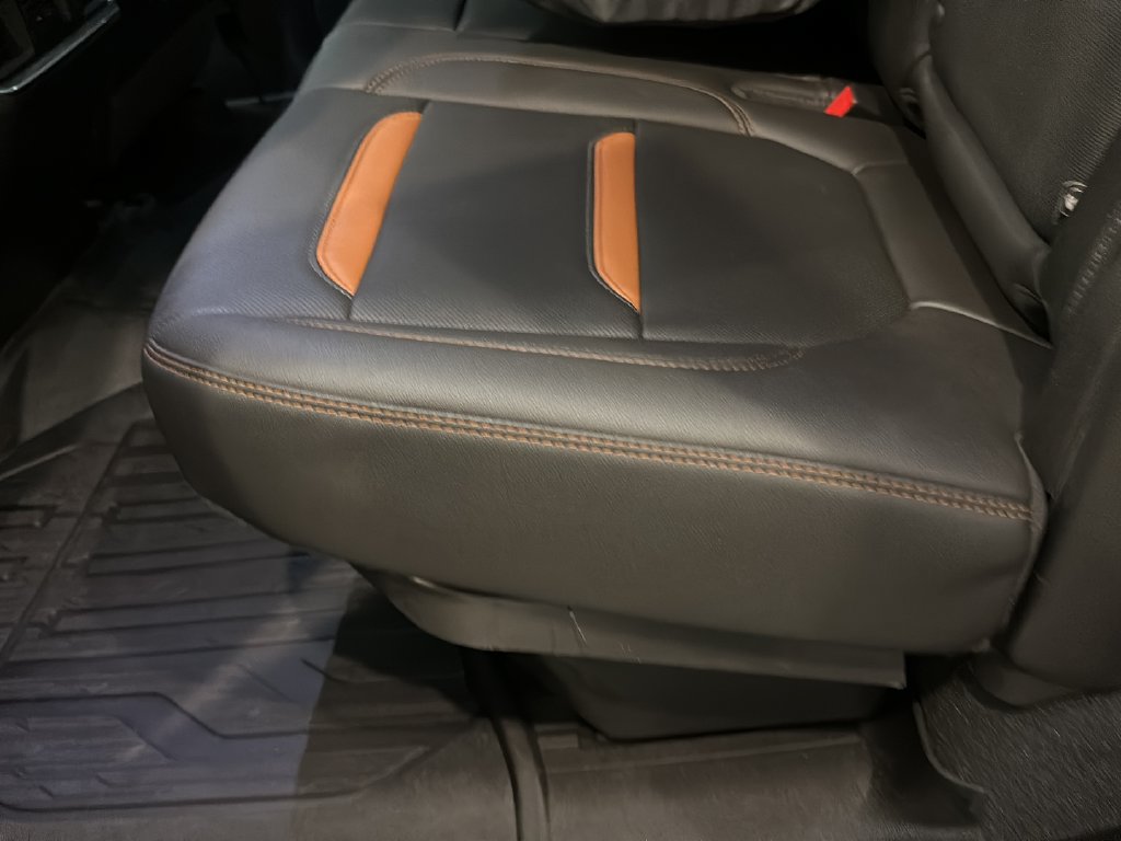 Used 2019 GMC Sierra 1500 AT4 w/ AT4 Premium Package AWD/4WD image 18