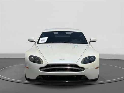 Used 2016 Aston Martin V8 Vantage S RWD image 2