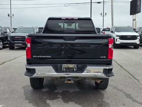 Used 2024 Chevrolet Silverado 2500 LTZ w/ LTZ Convenience Package AWD/4WD image 6