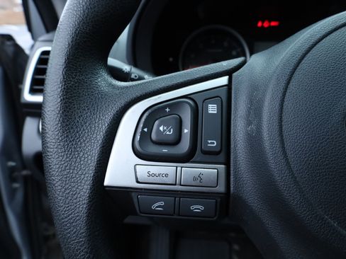 Used 2017 Subaru Forester 2.5i Premium image 38