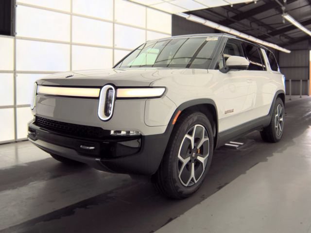 Used 2024 Rivian R1S Adventure Quad AWD/4WD image 1