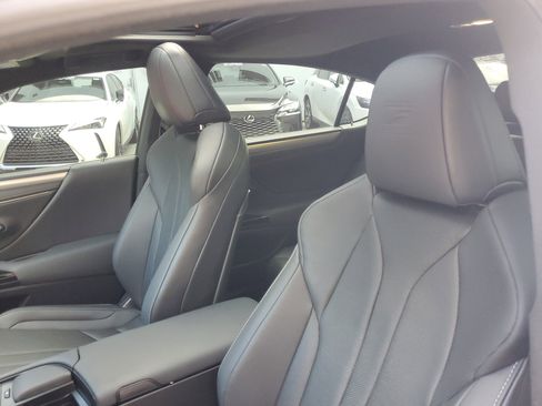 Certified 2022 Lexus ES 350 F Sport image 18