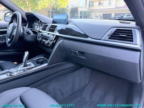 Used 2018 BMW 330e RWD image 10