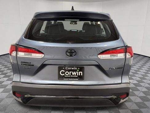 Used 2025 Toyota Corolla Cross AWD Hybrid image 32
