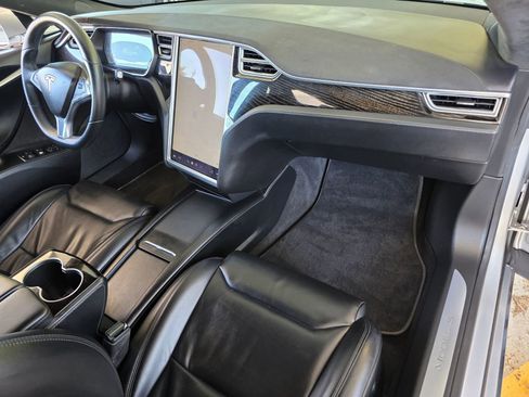 Used 2017 Tesla Model S 75 image 29