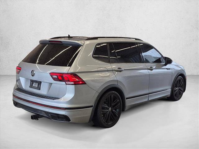 Used 2022 Volkswagen Tiguan SE R-Line FWD image 5