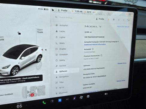 Used 2023 Tesla Model Y 2WD image 20