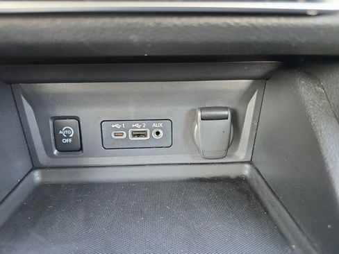 Used 2024 Nissan Sentra SV image 6