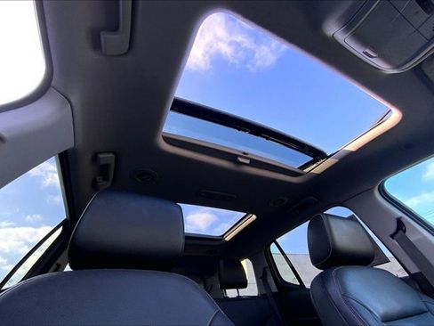 Used 2019 GMC Acadia SLT image 22