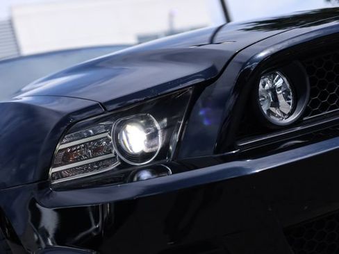 Used 2013 Ford Mustang GT RWD image 12