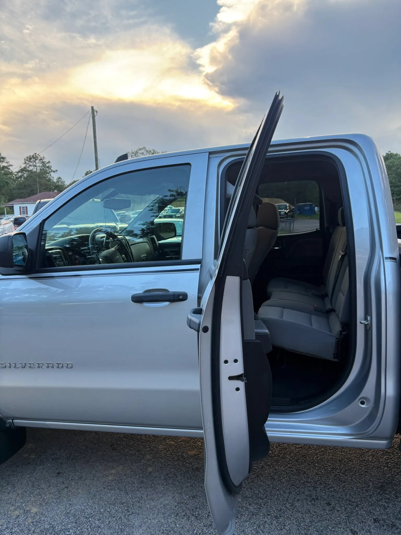 Used 2019 Chevrolet Silverado 1500 Custom w/ Custom Convenience Package AWD/4WD image 24