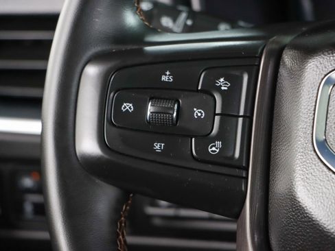 Used 2024 GMC Yukon AT4 w/ AT4 Premium Plus Package AWD/4WD image 14