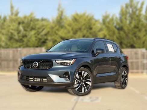 New 2026 Volvo XC40 B5 Ultra w/ Protection Package Premier AWD/4WD image 2
