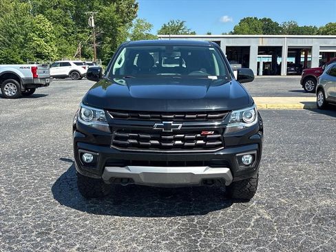 Used 2022 Chevrolet Colorado Z71 w/ Z71 Midnight Edition AWD/4WD image 2