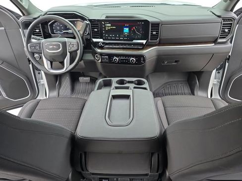 Used 2024 GMC Sierra 1500 Elevation image 9