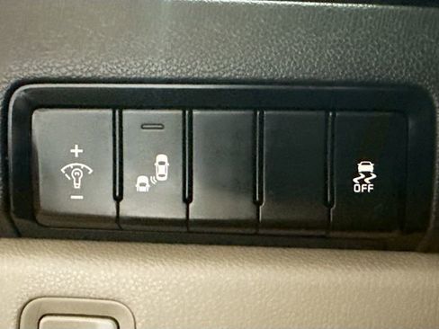 Used 2021 Kia Sedona EX image 11