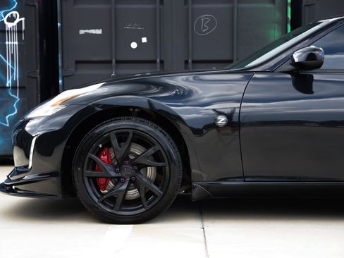 Used 2013 Nissan 370Z Touring w/ Sport Pkg RWD image 29