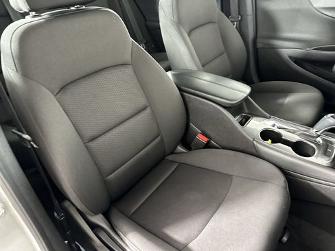 Used 2018 Chevrolet Malibu LT FWD image 29