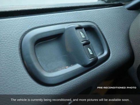 Used 2022 Ford E-Transit 148 High Roof Extended image 25