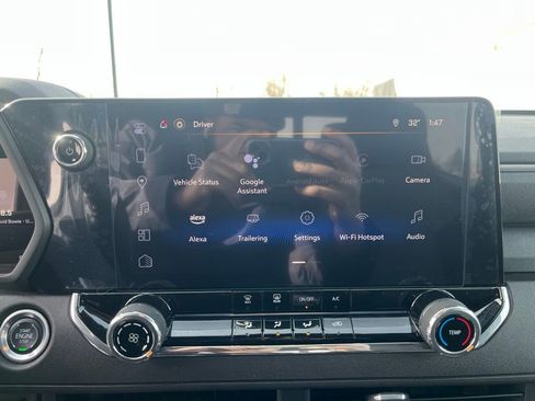 New 2025 Chevrolet Colorado W/T image 13