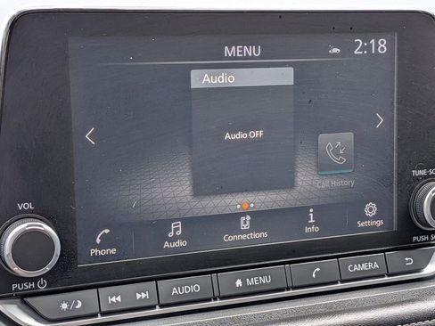 Used 2025 Nissan Rogue SV w/ SV Premium Package FWD image 16