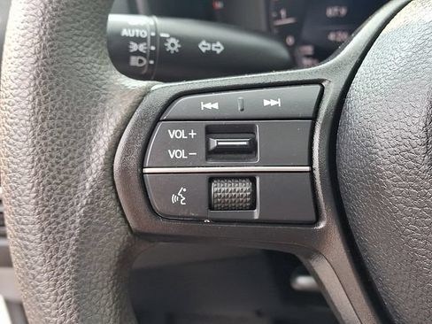Used 2023 Honda Accord EX image 21