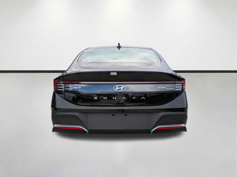 New 2026 Hyundai Sonata SE FWD image 6