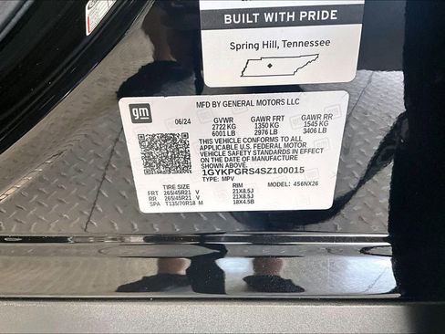 Used 2025 Cadillac XT6 Sport w/ Technology Package image 34